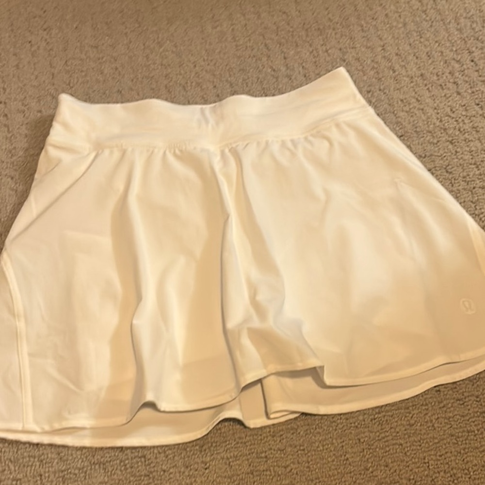 Lululemon Athletica White Mini Skater Skirt